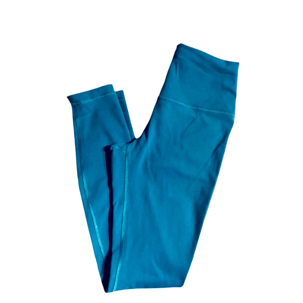 Lululemon Wunder Train High-Rise 28” Leggings.
